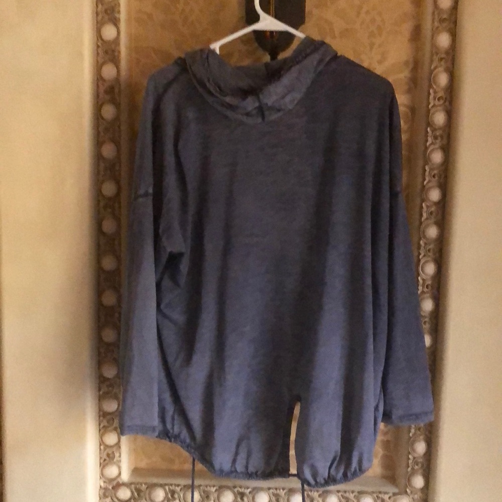 Cardigan - Picture 2 of 4